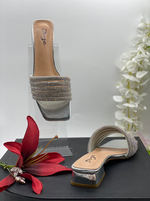 Silver Flats Sandals 1 - Sai Fashions (UK) Ltd.