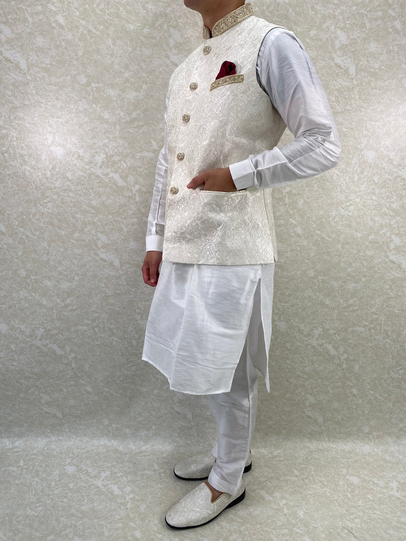 Royal Off-White Waistcoat & Off-White Kurta